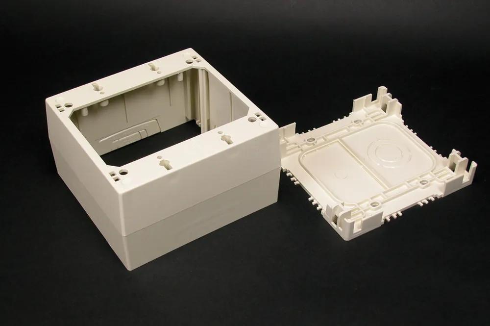 Wiremold 2344-2 Non-Metallic 4-1/2X4-3/4X2-3/4D Box